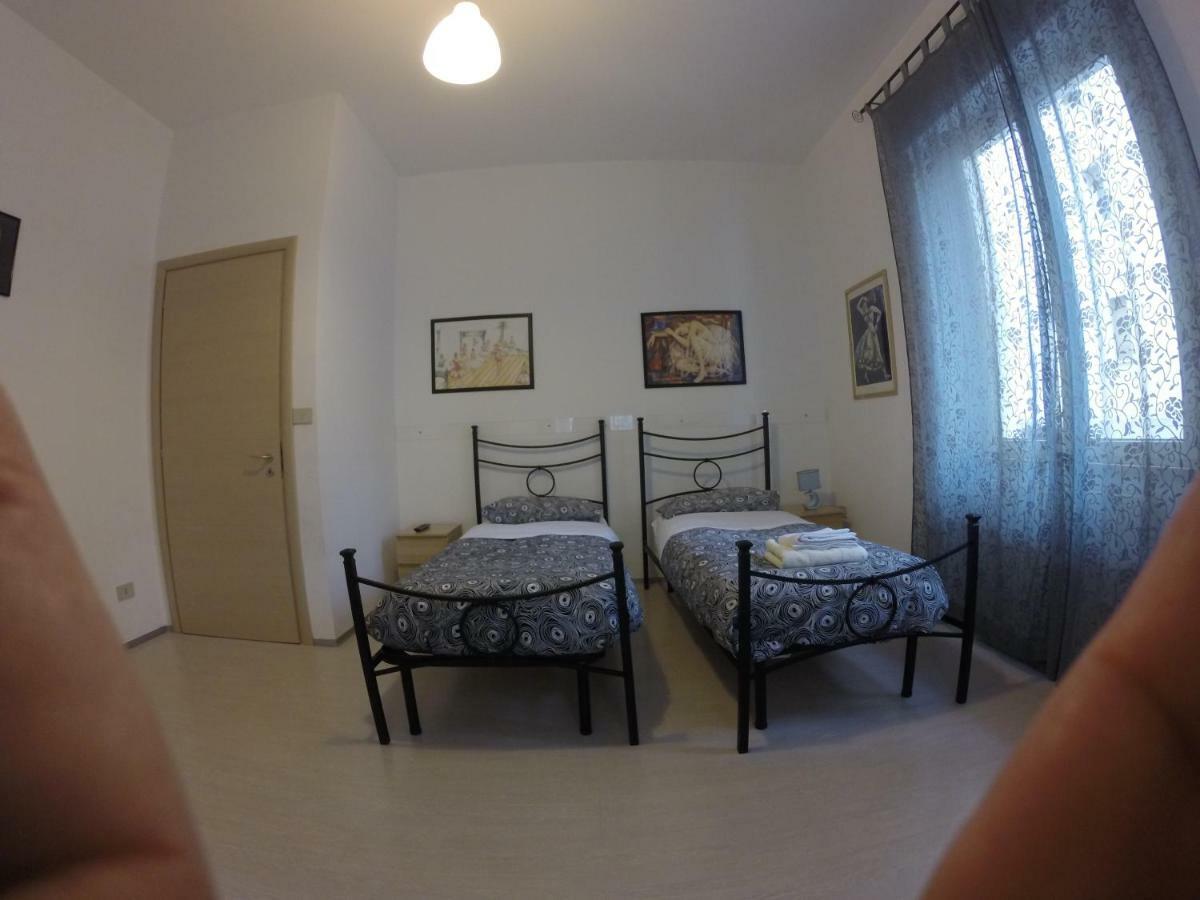 Bed And Breakfast Degli Artisti Козенца Экстерьер фото