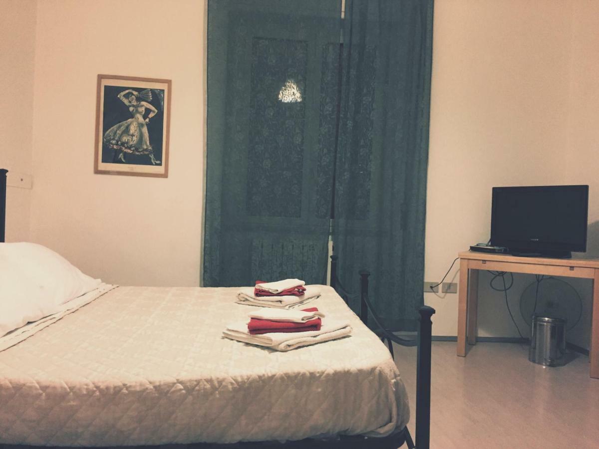 Bed And Breakfast Degli Artisti Козенца Экстерьер фото